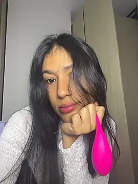Valentinabaker online show from May 10, 2026, 10:19 am