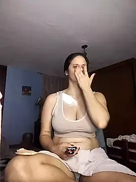 Snapshot of Catalinacandela chatting on February 19, 2026, 10:01 am Catalinacandela online show from February 19, 2026, 10:01 am