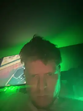 traejddd online show from June 1, 2026, 8:58 am