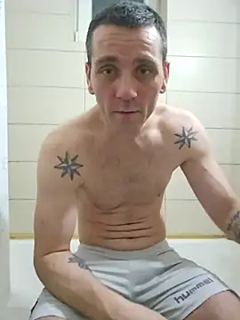 Snapshot of Aian09 chatting on March 12, 2025, 12:53 am Aian09 online show from March 12, 2025, 12:53 am