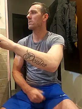 Snapshot of Aian09 chatting on March 16, 2025, 6:42 am Aian09 online show from March 16, 2025, 6:42 am