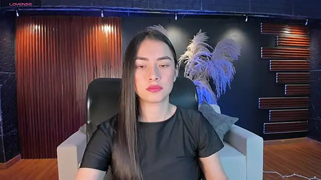Snapshot of Emmaa_Robertss chatting on October 16, 2025, 1:30 pm Emmaa Robertss online show from October 16, 2025, 1:30 pm