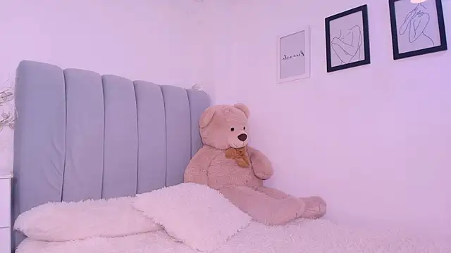 DannaHyde online show from June 23, 2026, 4:16 pm