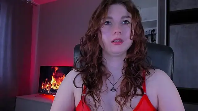 Snapshot of Goddess-Rose chatting on May 28, 2026, 5:08 pm Goddess-Rose online show from May 28, 2026, 5:08 pm