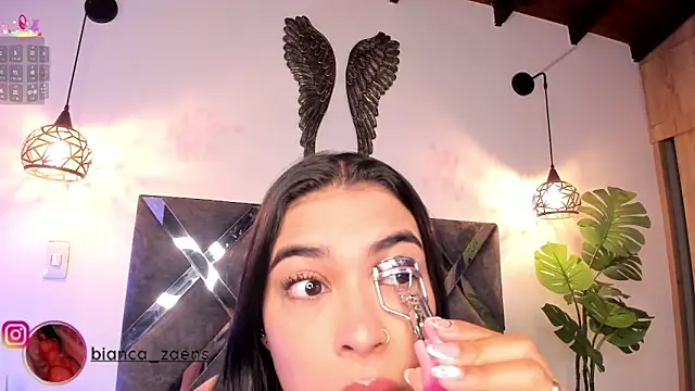 Snapshot of Bianca_zaens2 chatting on February 5, 2026, 11:50 am Bianca zaens2 online show from February 5, 2026, 11:50 am