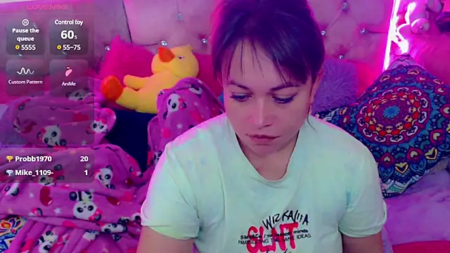 Snapshot of martina_bk chatting on February 28, 2025, 9:15 am martina bk online show from February 28, 2025, 9:15 am