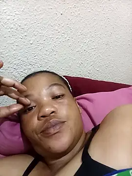 Snapshot of FreakyAngel3X chatting on May 4, 2026, 3:37 pm FreakyAngel3X online show from May 4, 2026, 3:37 pm