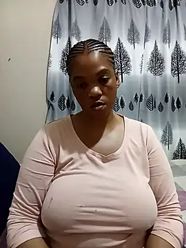 Snapshot of FreakyAngel3X chatting on April 8, 2026, 10:11 pm FreakyAngel3X online show from April 8, 2026, 10:11 pm