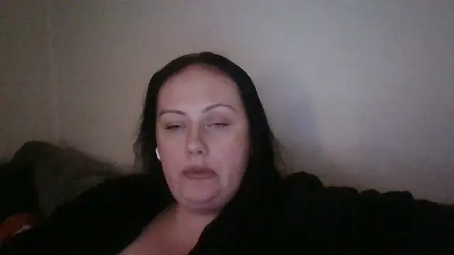 CurvyQueen2023 online show from March 27, 2026, 8:54 pm