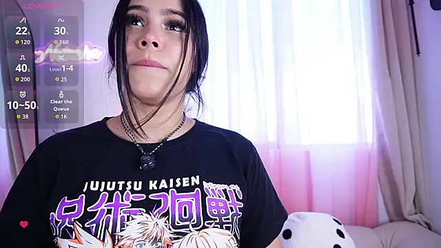 Natasha  Sccott online show from November 25, 2025, 3:01 pm