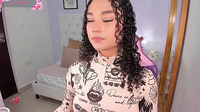 kitty kayo online show from December 18, 2025, 3:22 am