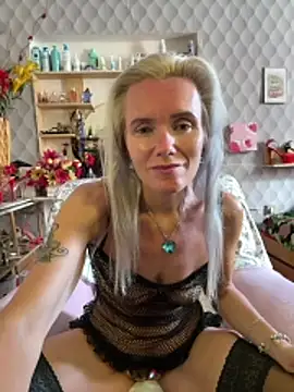 Snapshot of DirtyMargaret chatting on June 17, 2026, 12:26 pm DirtyMargaret online show from June 17, 2026, 12:26 pm