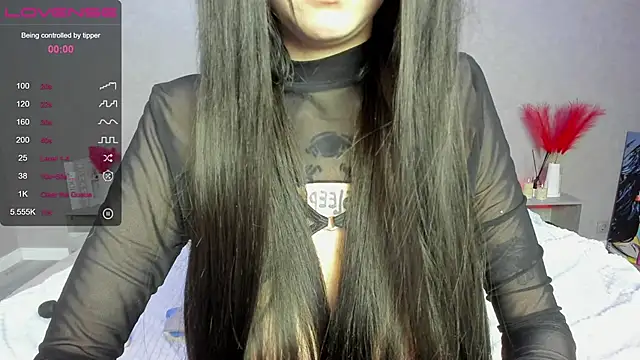 Snapshot of SophiaRyder chatting on March 12, 2025, 10:07 pm SophiaRyder online show from March 12, 2025, 10:07 pm