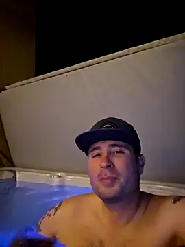 Snapshot of JeepinAround chatting on October 12, 2025, 3:41 am JeepinAround online show from October 12, 2025, 3:41 am