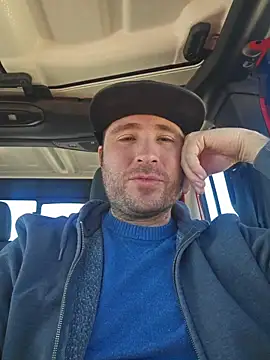 Snapshot of JeepinAround chatting on January 6, 2026, 6:34 pm JeepinAround online show from January 6, 2026, 6:34 pm