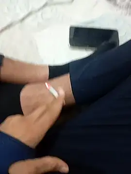 Kurtsikicixh online show from October 29, 2025, 3:49 am