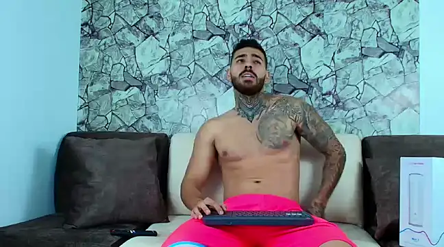 silvano torres online show from December 25, 2024, 9:54 pm