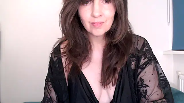 Ella Next Door online show from March 22, 2026, 9:16 pm