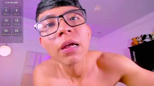 CodyTwink online show from April 1, 2026, 6:27 pm