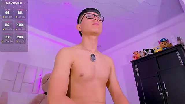 CodyTwink online show from June 3, 2026, 4:23 pm