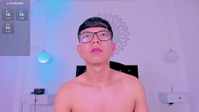 CodyTwink online show from November 9, 2025, 7:01 am