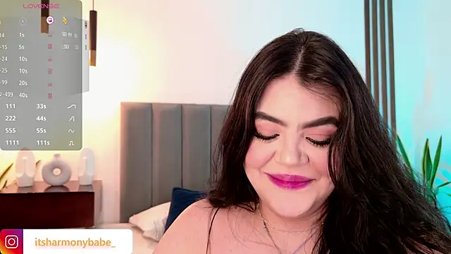 Snapshot of Harmonybabe_ chatting on June 11, 2026, 12:32 am Harmonybabe online show from June 11, 2026, 12:32 am