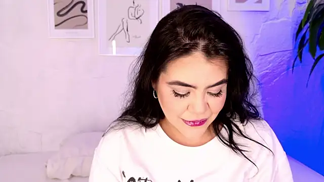 Harmonybabe  online show from November 1, 2025, 7:52 pm