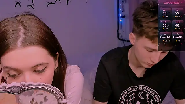 CoddleWeeper  online show from April 4, 2026, 1:39 pm