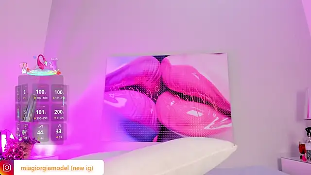 Miagiorgia  online show from March 25, 2026, 6:29 pm