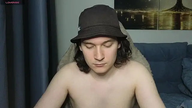 Snapshot of MoreRealAlex chatting on July 2, 2026, 12:11 am MoreRealAlex online show from July 2, 2026, 12:11 am