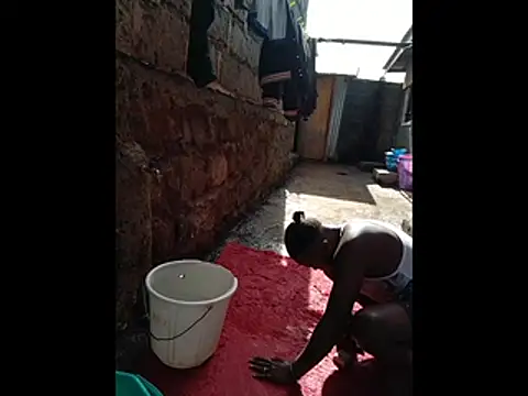 Freaky Vannahs online show from November 7, 2025, 12:53 pm