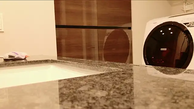 ManaMi-maru online show from October 29, 2025, 1:10 pm