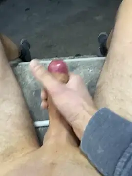 oneeight28 online show from February 18, 2026, 4:14 pm