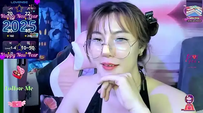 Sugar lipsz online show from January 12, 2025, 3:25 pm