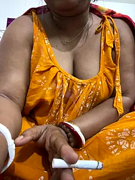 Nancy-22 online show from December 22, 2025, 1:33 pm