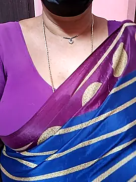 ananya956 online show from November 19, 2025, 12:49 pm