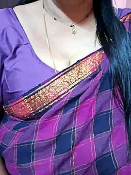 ananya956 online show from April 5, 2026, 5:03 am