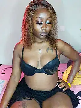 Lyiaspark online show from November 17, 2025, 1:37 pm