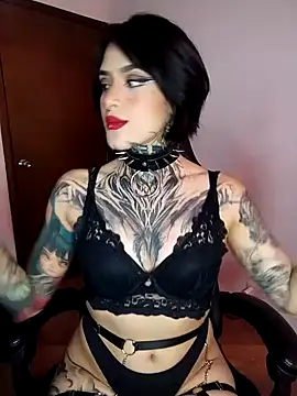 Snapshot of taaylor33 chatting on December 5, 2024, 4:26 am taaylor33 online show from December 5, 2024, 4:26 am