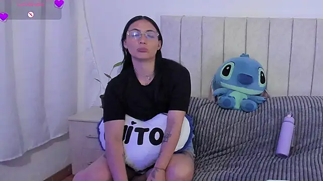 anny roberts online show from December 15, 2025, 11:10 pm