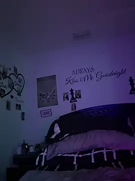 DeeLight124 online show from March 7, 2026, 7:26 am