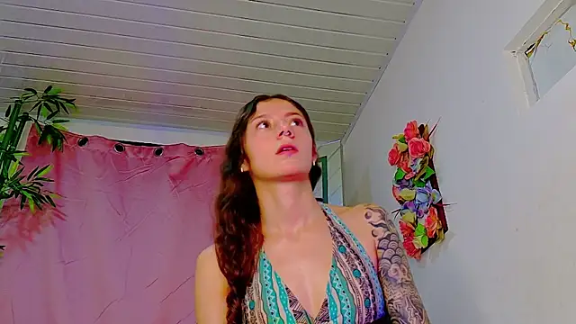 Snapshot of scarlet-jonesx chatting on May 13, 2026, 12:28 am scarlet-jonesx online show from May 13, 2026, 12:28 am