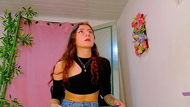 Snapshot of scarlet-jonesx chatting on May 22, 2026, 12:52 am scarlet-jonesx online show from May 22, 2026, 12:52 am