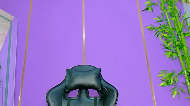 scarlet-jonesx online show from November 4, 2025, 9:29 pm