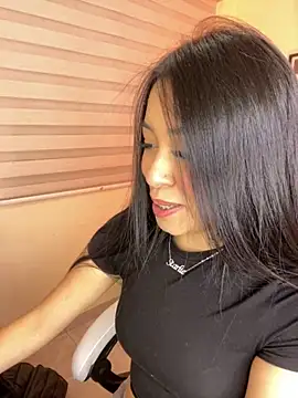 Starliee   online show from October 1, 2025, 1:55 am