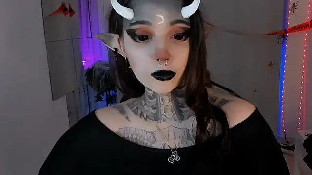 Dixi Pixi  online show from October 31, 2025, 5:37 am