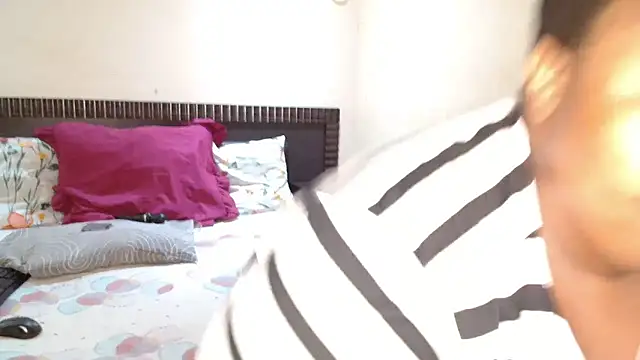 Snapshot of 19bootylicious chatting on January 16, 2026, 6:17 am 19bootylicious online show from January 16, 2026, 6:17 am