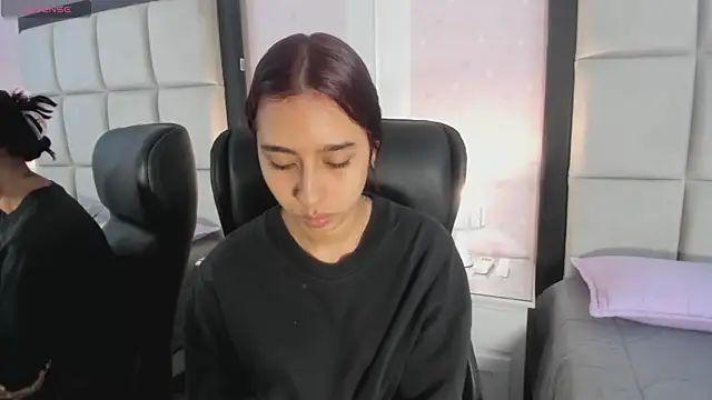 MissSussy online show from April 14, 2026, 11:37 am