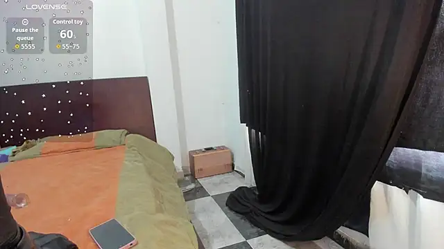 latinaStepmom online show from December 22, 2025, 9:48 pm