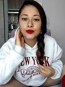 Snapshot of LisbethMoore_ chatting on July 27, 2026, 2:13 pm LisbethMoore online show from July 27, 2026, 2:13 pm